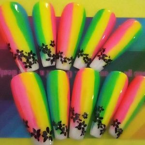 Spring rainbow 🌈 press on nails
